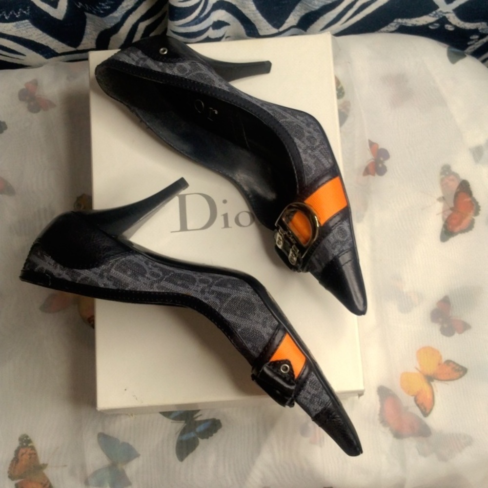 Christian Dior 7.5 ladies shoes Pre❤️ Authentic - Picture 6 of 6